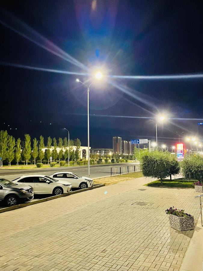 Park Avenue Напротив Ботанического Сада Astana Exterior photo